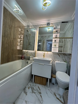 Apartament 3 camere central - imagine 8
