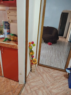 Vând apartament cu doua camere  - imagine 4