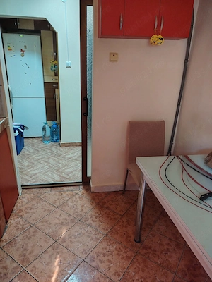 Vând apartament cu doua camere  - imagine 2