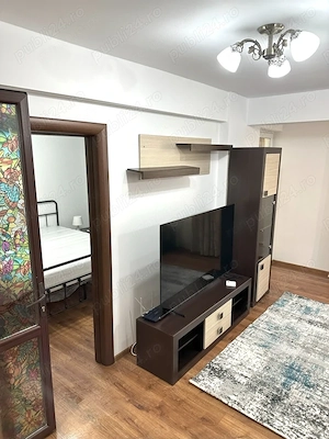 Inchiriez apartament cu 2 camere, complet utilat, loc parcare inclus - imagine 2