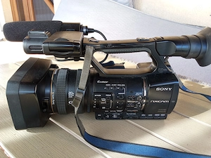 camera profesionala Sony NX5 slider Konowa pentru filmari profesionale