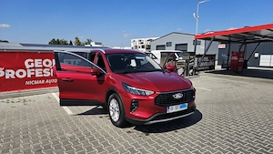 Ford Kuga MCA 5 usi Titanium 2.5L Duratec Fhev 180 cp at 