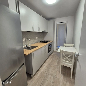 Inchiriez apartament 2 camere complex cosmopolis - imagine 6