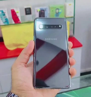 Samsung Galaxy S10 Plus Duos 128gb 8gb ram 