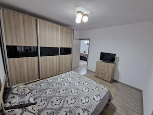Închiriez apartament 2cam in Cartierul Solar ,B-dul Metalurgiei nr132, Bl B4A - imagine 4