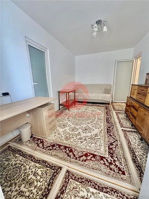Apartament 2 Camere Semidecomandat Zona Ciresica - imagine 5