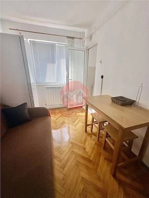Apartament 2 Camere Semidecomandat Zona Ciresica - imagine 12