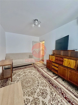 Apartament 2 Camere Semidecomandat Zona Ciresica - imagine 4