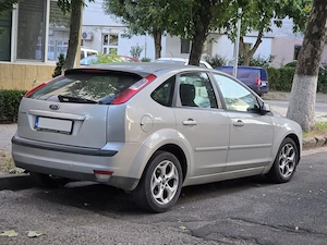 Ford Focus II 1.6 Benzină 2007, 74 kW, Euro 4, Climatizare, Jante Vară Iarnă   1.600   - imagine 3