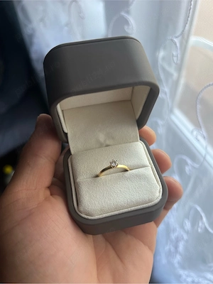 inel de logodna aur 18k cu diamant natural
