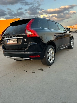 Volvo XC60 D4  - imagine 5