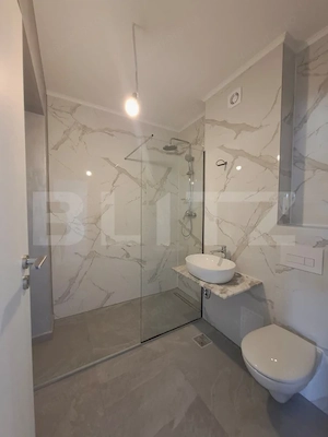  Garsonieră spațioasă de vânzare – Tractorul, Brașov | 38 mp + balcon 10 mp - imagine 6