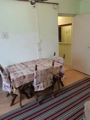Vind apartament 2 camere etaj 2 4, în Trivale zona Complex 1 - imagine 3