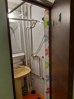 Vind apartament 2 camere etaj 2 4, în Trivale zona Complex 1 - imagine 9