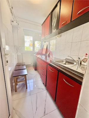 Apartament 3 Camere Decomandat de  #206;nchiriat Zona Ciresica