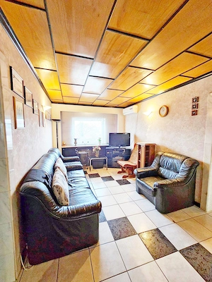 Dorobanților   De închiriat apartament spațios cu 4 camere, etaj 2, centrală proprie - imagine 20