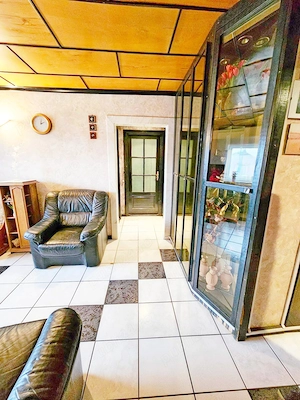 Dorobanților   De închiriat apartament spațios cu 4 camere, etaj 2, centrală proprie - imagine 7