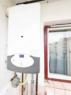 Dorobanților   De închiriat apartament spațios cu 4 camere, etaj 2, centrală proprie - imagine 4