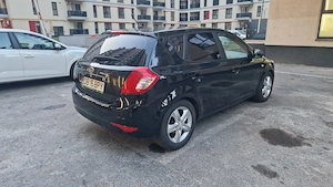 Kia Ceed 1.6 benzină + GPL, 2010   economică - imagine 4