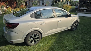Logan Prestige eco g 100 MT 6 din 2023 km 40500 Benzina si GPL 100 CP  pret 12650 euro - imagine 5