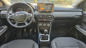 Logan Prestige eco g 100 MT 6 din 2023 km 40500 Benzina si GPL 100 CP  pret 12650 euro - imagine 3
