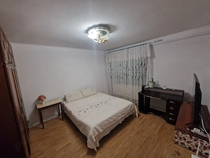 închiriez apartament 3 camere Belvedere Suceava - imagine 2