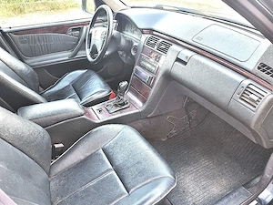 Mercedes-Benz W210 2.2CDI din 2001 (Euro3) - imagine 3