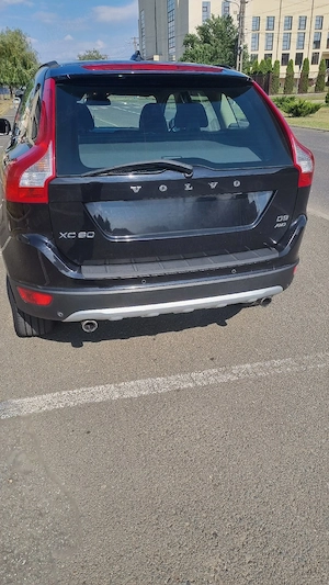 Volvo XC60 2.4 D - imagine 4