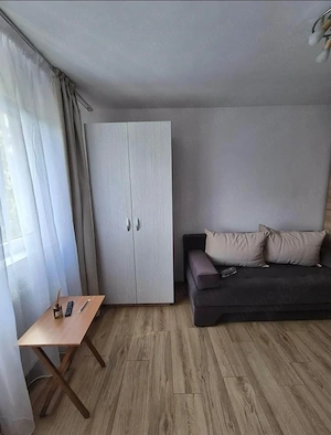 DE VANZARE: Apartament, o Camera la Metrou Drumul Taberei