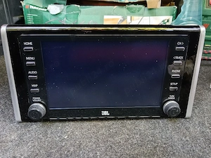 Navigație și multimedia JBL pentru Toyota RAV4