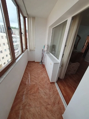 vand apartament 2 camere decomandate zona Astra Brasov - imagine 5