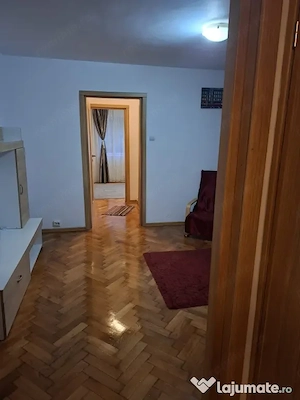 Vand apartament 2 camere - imagine 6