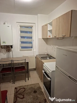 Vand apartament 2 camere - imagine 10