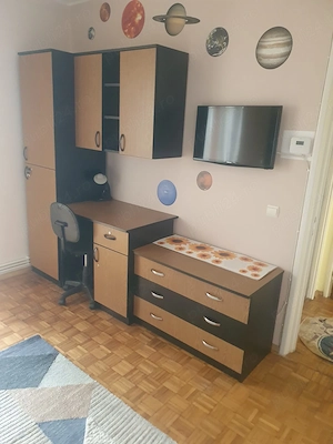 Apartament 1 dormitor 1 living  1 bucatarie 1 baie 1 balcon 1 camara 1 debara - imagine 8