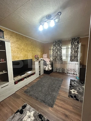 Apartament 2 camere, renovat, mobilat și gata de mutare - imagine 3