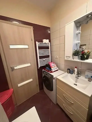 Apartament 3 camere de vanzare - imagine 2