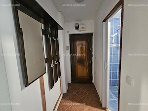 Apartament 2 camere, semidecomandat, etajul 1 din 4, str. Musicescu spre Calea Șagului - imagine 9