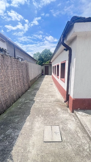 Casă în Murfatlar   2 intrări, curte proprie | vânzare sau schimb cu apartament în Constanța - imagine 8