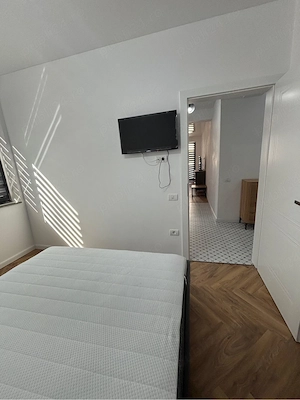 Inchiriez apartament 2 cam nou, zona Campus - imagine 7
