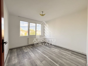 Apartament 2 camere, renovat, centrala proprie, Generala 2, Hunedoara - imagine 6