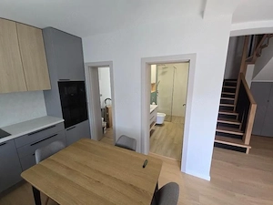 Duplex prima inchirere 3 camere, 2 bai, Ghiroda