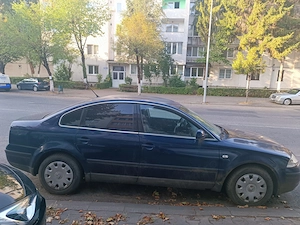 Vând Volkswagen Passat 