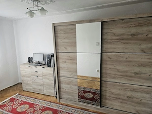 Proprietar, închiriez apartament 2 camere, etaj 3   Malul Timișului, Lugoj (zona OMV) - imagine 4