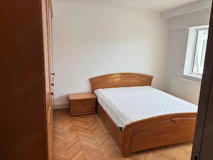 Apartament 3 camere Lapusneanu - imagine 2