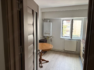 Apartament 3 camere Lapusneanu - imagine 3