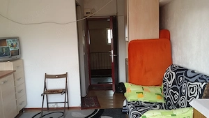 Inchiriez Garsoniera Zona Buna,piata M17 sau parc UFO - imagine 4