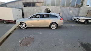 Opel insignia sports tourer - imagine 4