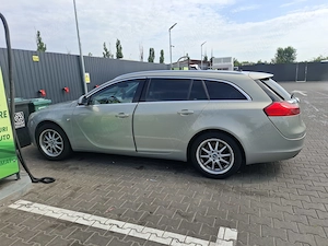 Opel insignia sports tourer - imagine 2