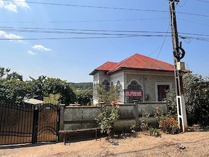 Casă de vânzare+ 2225 de mp teren. Oportunitate excelentă!  - imagine 4