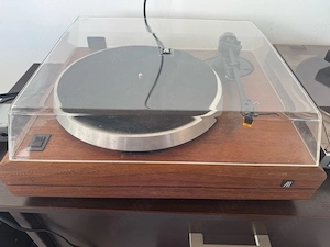 Pick-up The AR Turntable (Acoustic Research) cu braț Linn Basik LV X